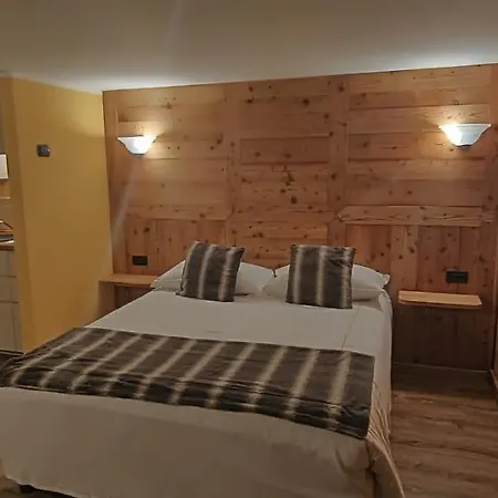 Otel Alpina & La Thuile