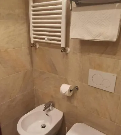 Otel Alpina &