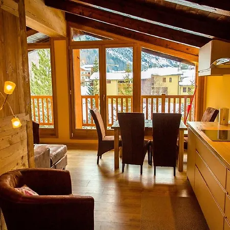 Otel Alpina & La Thuile