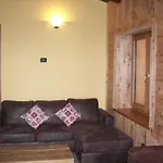 Hotell Alpina &
