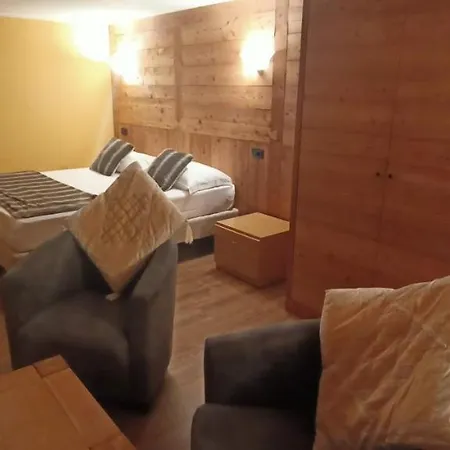 Alpina & فندق 3*