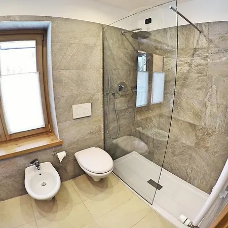 Alpina & فندق 3*