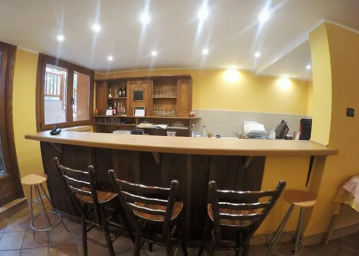 Hotel Alpina & La Thuile